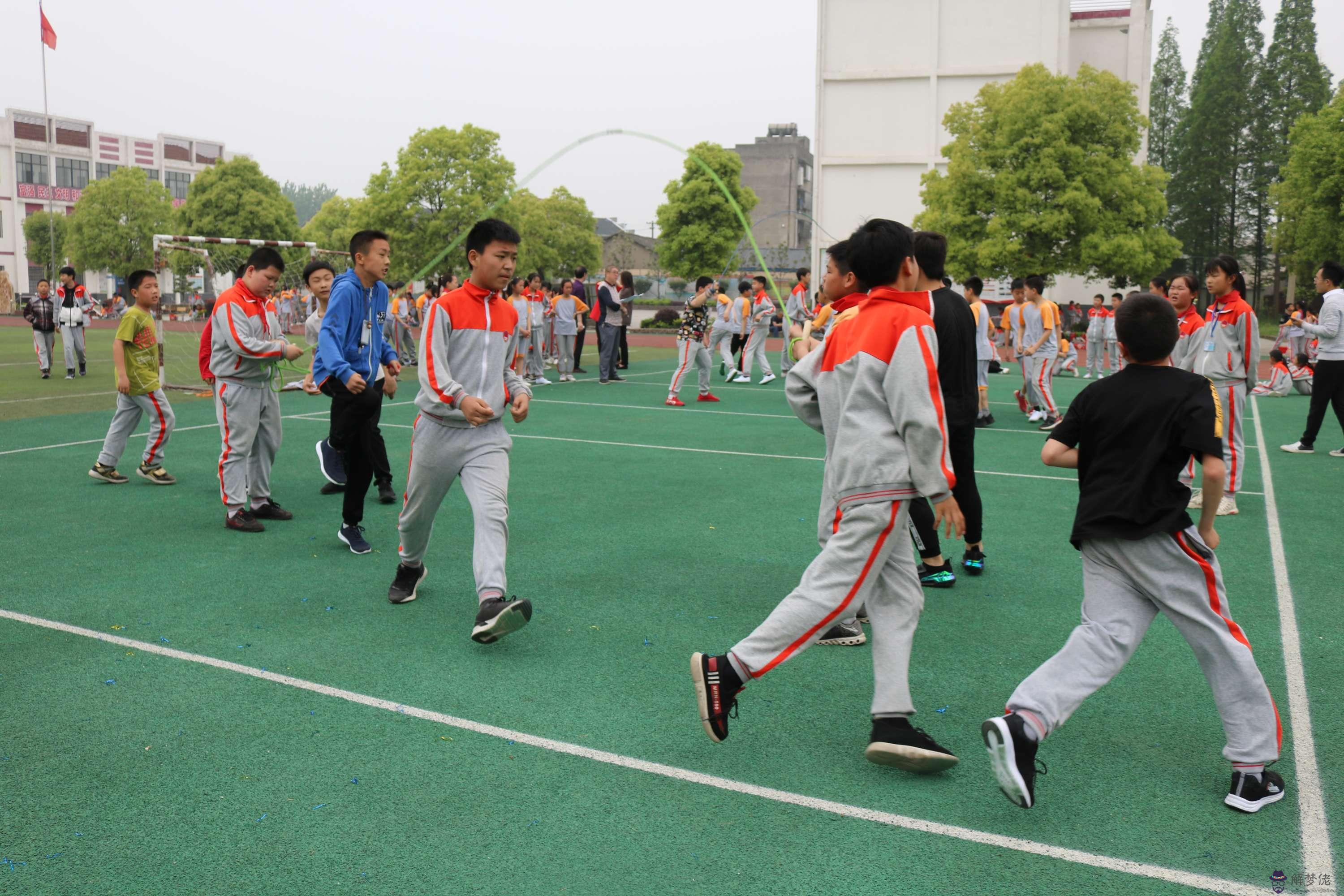 集體八字跳繩技巧