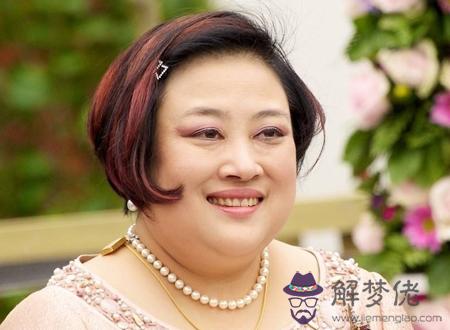 女人頭大臉大面相