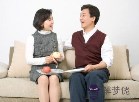 羊跟雞婚姻相配嗎，生肖羊雞可不可以配夫妻