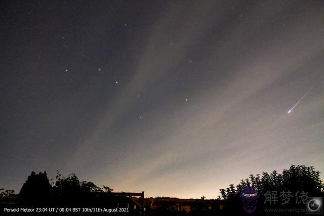 0秒回顧英仙座流星雨劃過天際，英仙座流星雨持續時間"