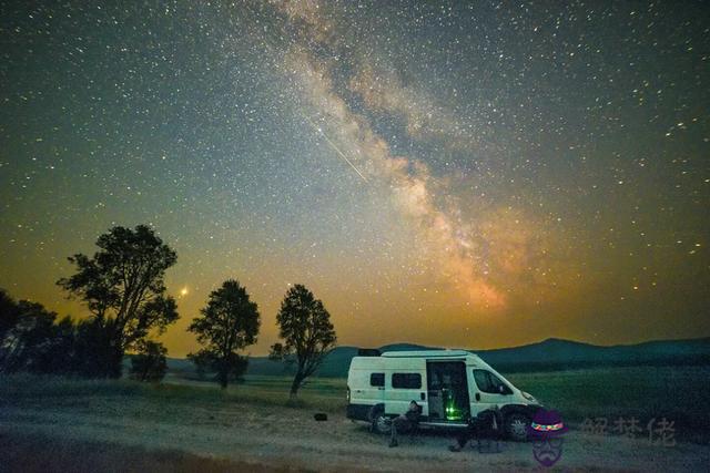 0秒回顧英仙座流星雨劃過天際，英仙座流星雨持續時間"