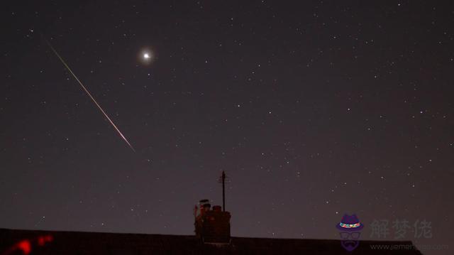 0秒回顧英仙座流星雨劃過天際，英仙座流星雨持續時間"