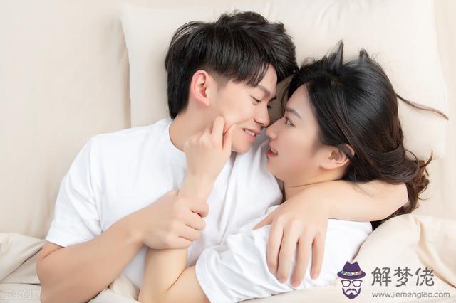 怎麼讓水瓶女回心轉意，如何讓水瓶男回心轉意