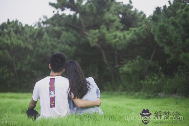 獅子座女不喜歡你的征兆，怎麼追獅子座女生聊天