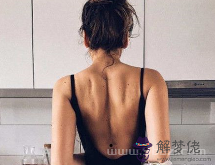 女性十大兇痣長在哪里