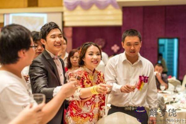 結婚辦酒席需要準備什麼 辦結婚酒席提前做哪些準備