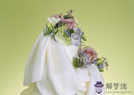 2020鼠年生肖屬蛇和生肖屬雞結婚好不好，會相沖嗎