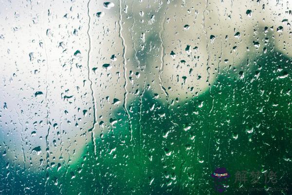 夢到海邊下雨 第1张