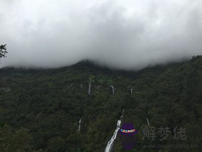 天上火缺火 天上火命五行缺火怎麽辦 第1张