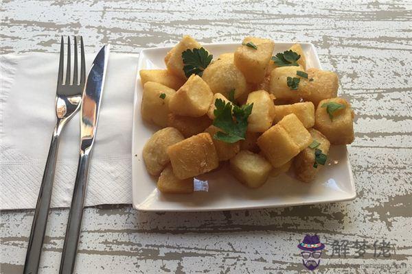 發夢夢到獨自用餐是什麼意思