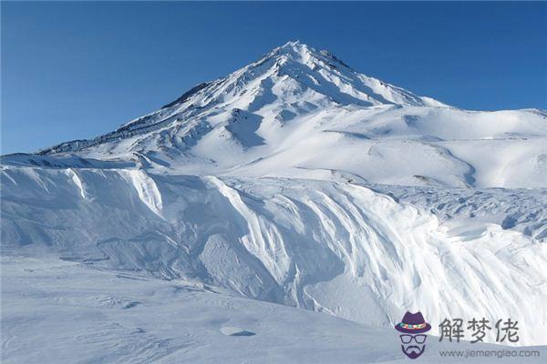 發夢夢到雪山是什麼意思