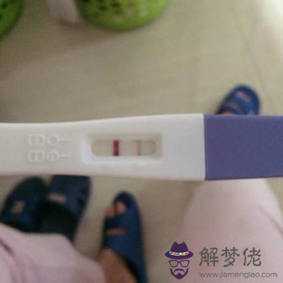 驗孕棒測出來一深一淺：驗孕棒測了兩次一深一淺是怎麼回事？