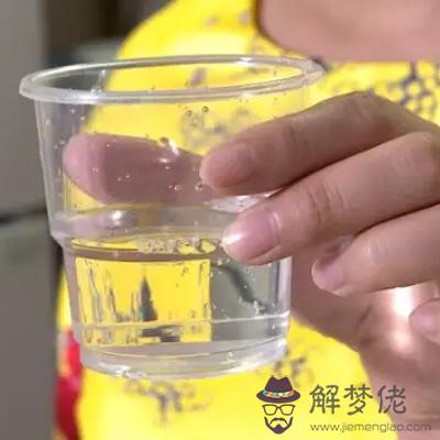 懷孕40天用白醋測男女準嗎：酒精測男女準嗎