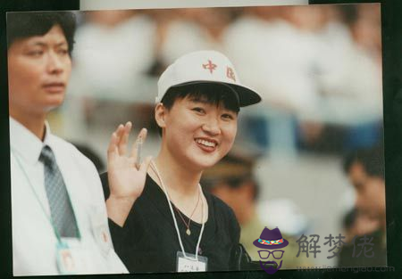 我老公是1990年屬馬的，可是我們選的日子寫的馬日沖(壬子)鼠歲煞北，能不能結婚我屬猴