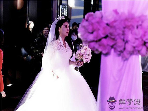 夢見別人結婚一般都是什麼預兆：夢見結婚是什麼預兆？