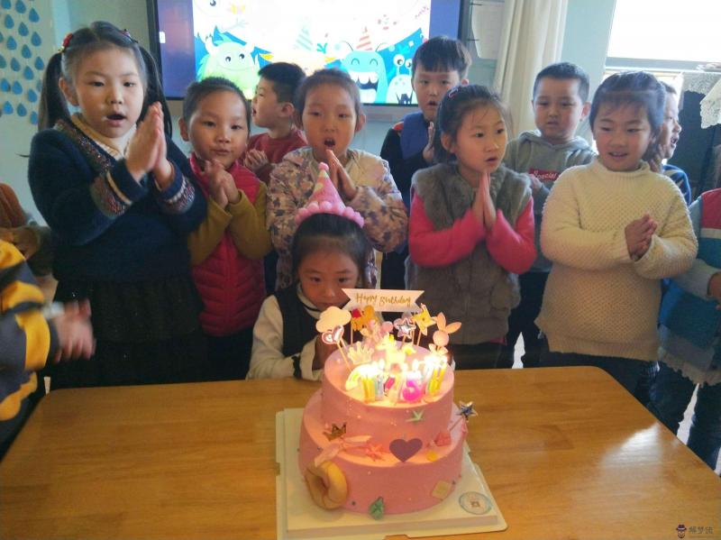 5歲小朋友生日祝福語:女兒5歲生日快樂祝福語