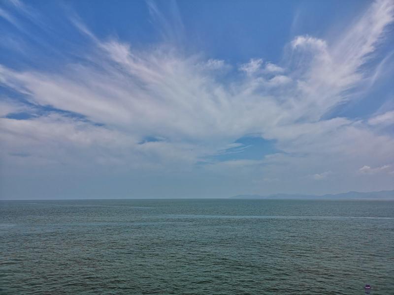 “藍藍的天，藍藍的夢”除了經典歌曲寧唱的，還有一首流行歌曲里面也有這句歌詞是什麼歌呀？